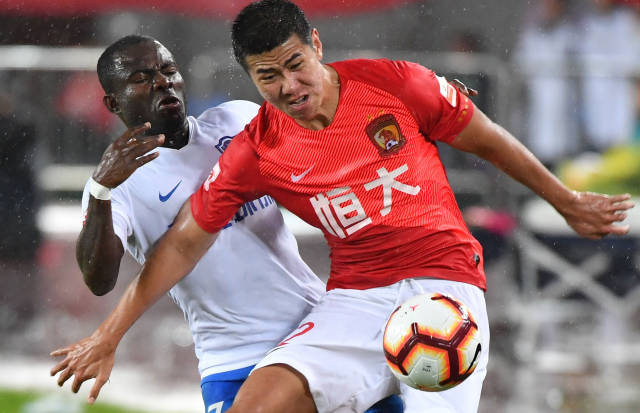 跌宕起伏，尤文本赛季欧冠首次赢球并终结欧冠五场不胜（起伏之后，尤文本季欧冠迎来首胜，终结五场不胜）