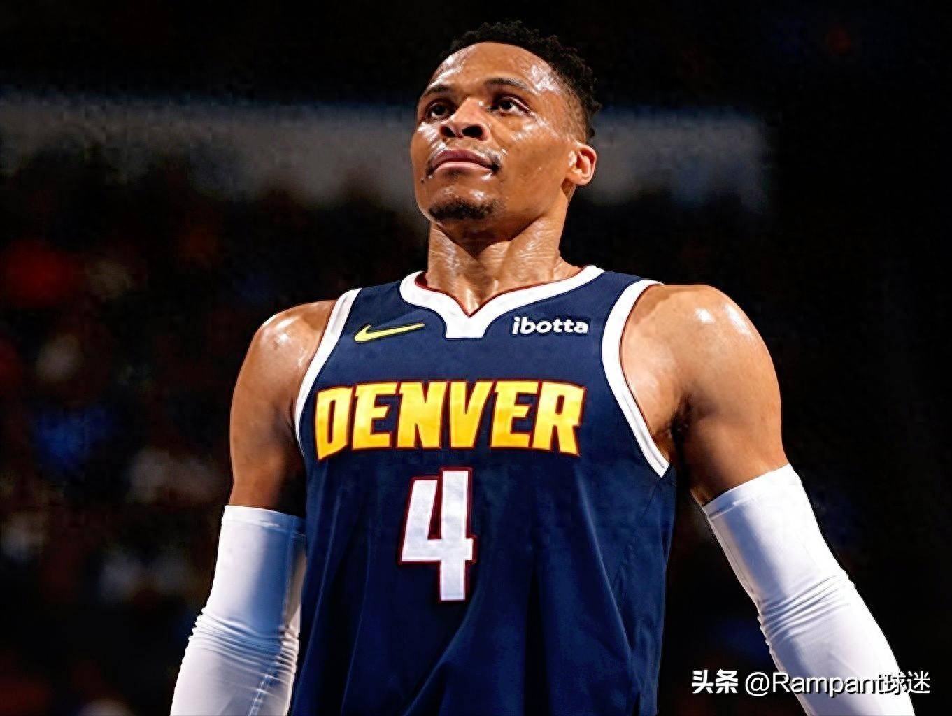 罗马诺：曼联并未与巴萨就费尔明展开谈判，球员只专注巴萨（罗马诺：曼联未与巴萨就费尔明接洽，球员仍专注巴萨）