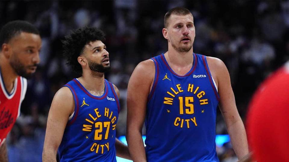 托特纳姆热刺被告知，他们“最大的错误”可以通过一月份引进明星中场球员来解决。（热刺被指只需在一月引进明星中场，便可弥补其“最大失误”）