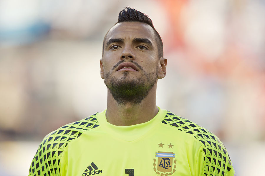 意甲积分榜：米兰凭净胜球领跑，前四只差1分，尤文仍第7（意甲最新排名：米兰以净胜球占据榜首，前四仅差1分，尤文依旧第7）