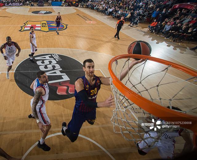 全场紧逼的实战关键点（全场紧逼实战要点）